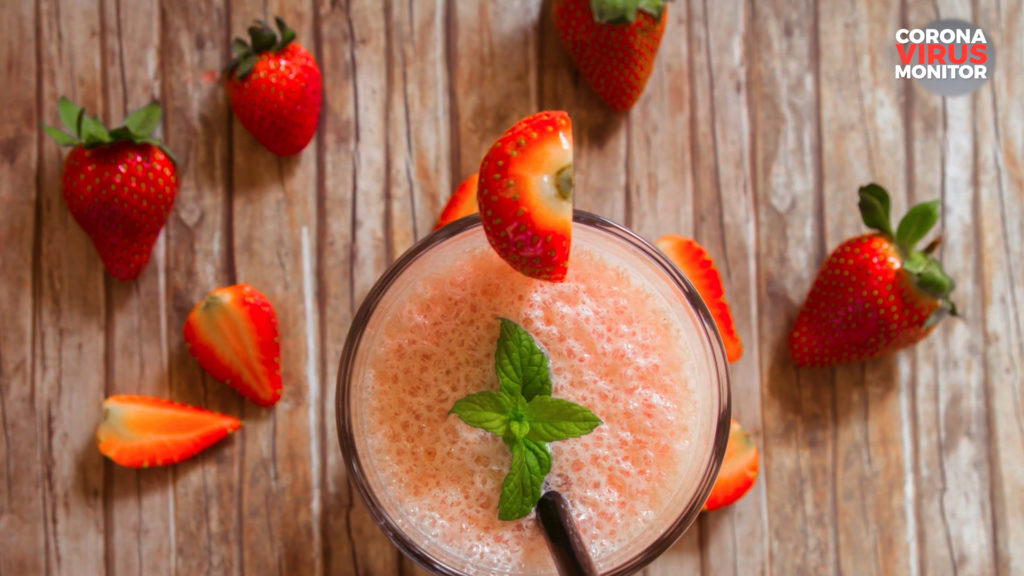 DIY Health Tonic: Strawberry and Cinnamon Smoothie